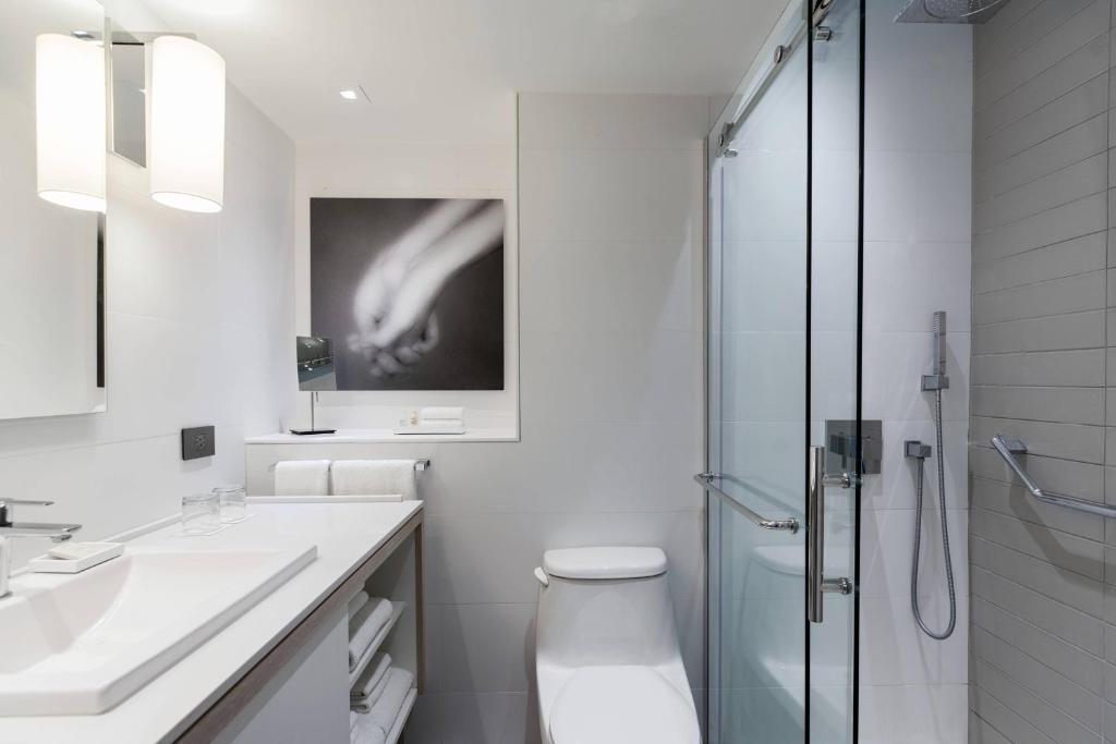 La Concha Resort Escambron Beach San Juan Bathroom